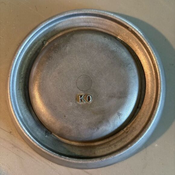 Marlboro Unlimited Vintage 5 1/4” Metal Ashtray - Picture 3 of 4